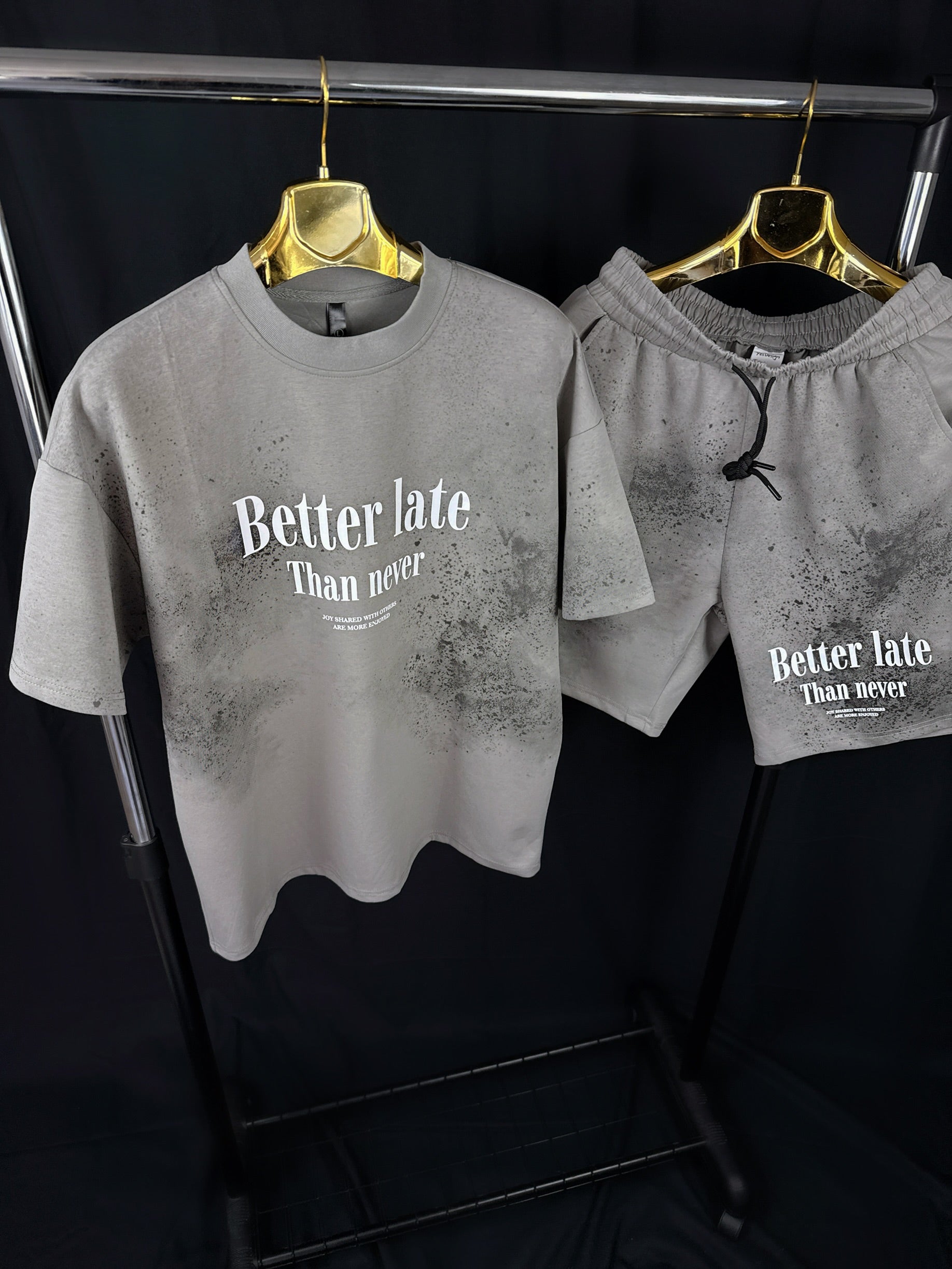 Compleu Barbati “ Better Late” Premium
