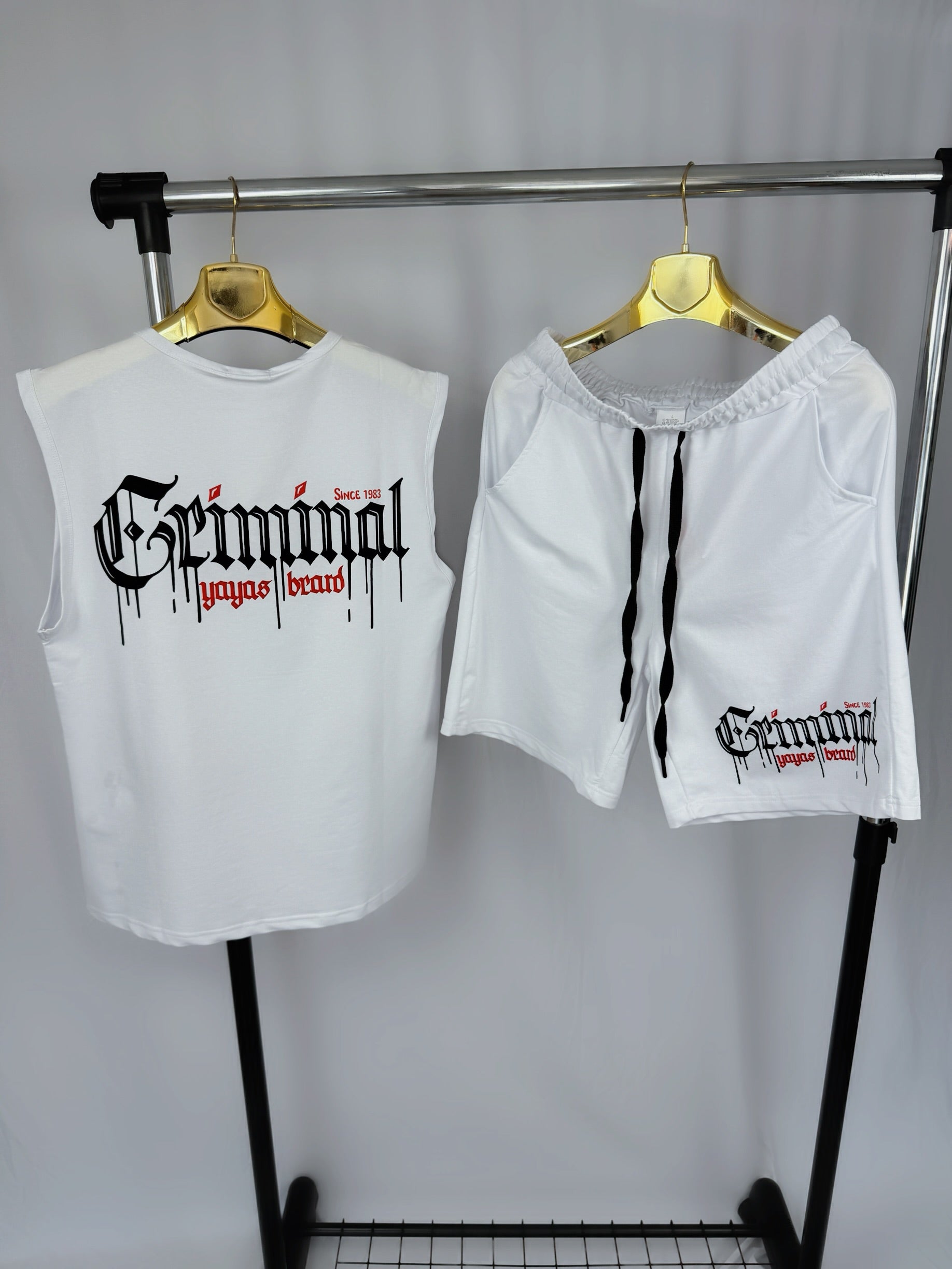 Compleu Barbati “ Crim” Alb