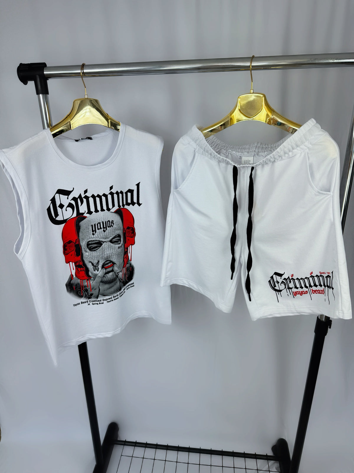 Compleu Barbati “ Crim” Alb